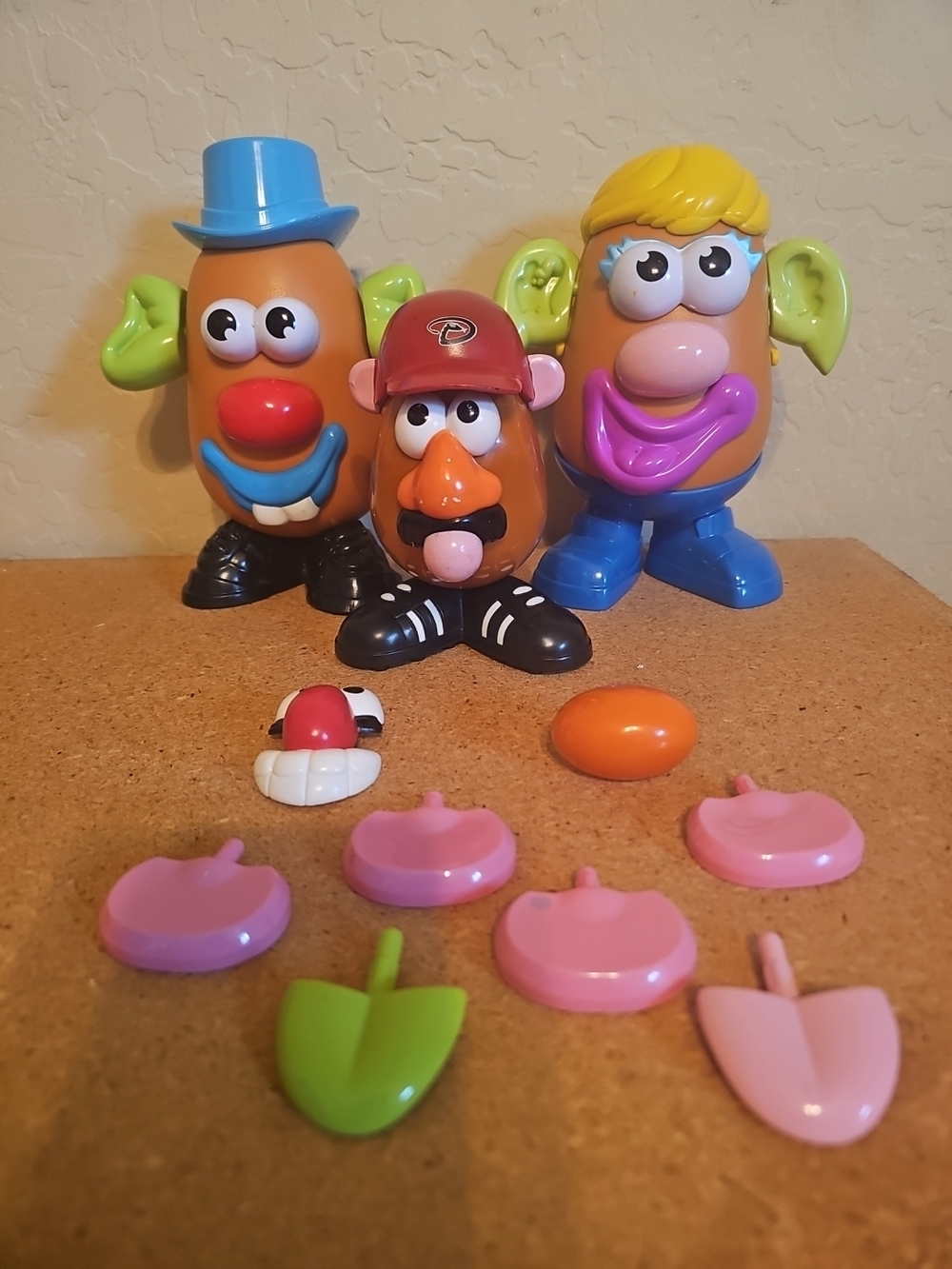Playskool Friends - Mr, Mrs. Potato Head Figure no Hands Sold As Is